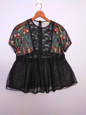 ZARA Embroidered Floral Sheer Blouse Black Size Small Babydoll Boho Fairy Lace